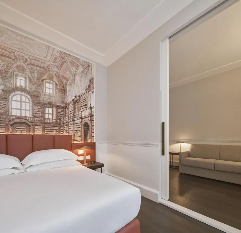 SUITE QUEEN SIZE BED Room, Palazzo Caracciolo Naples, Naples