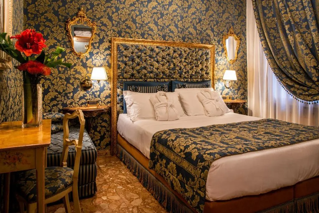 DOUBLE CLASSIC Room, Hotel Santo Stefano, Venice
