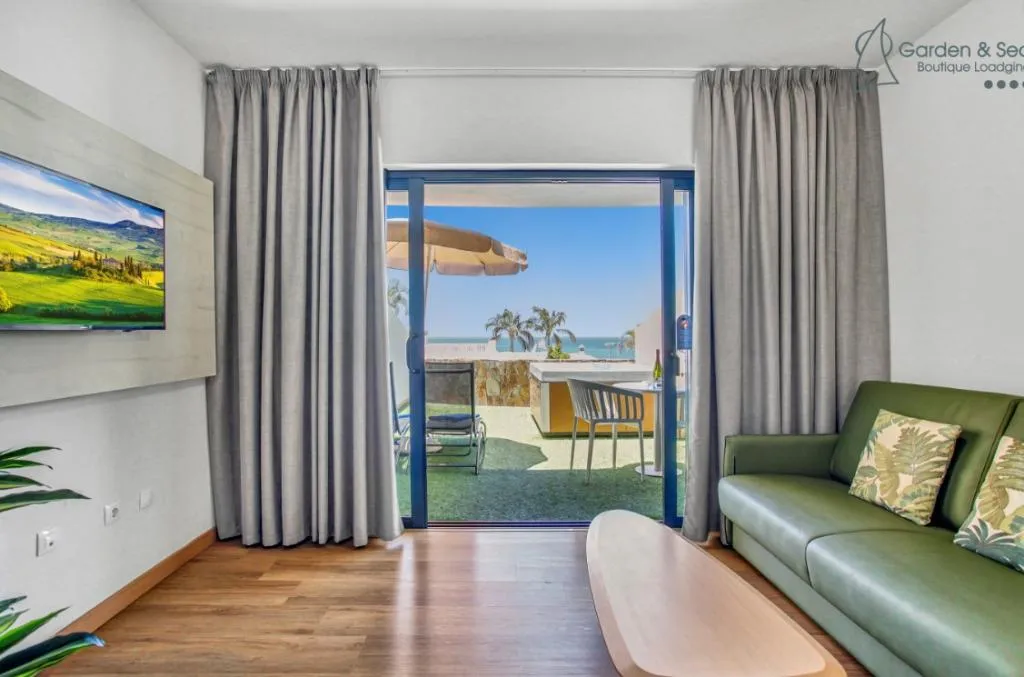 APARTMENT CAPACITY 6 TWO BEDROOMS Room, Garden and Sea Boutique Lodging by LIVVO, Fuerteventura