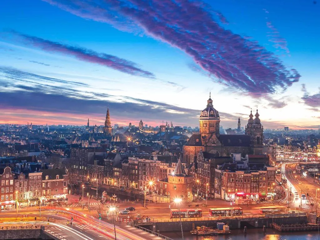Sports and Entertainment, Movenpick Hotel Amsterdam City Centre, Amsterdam