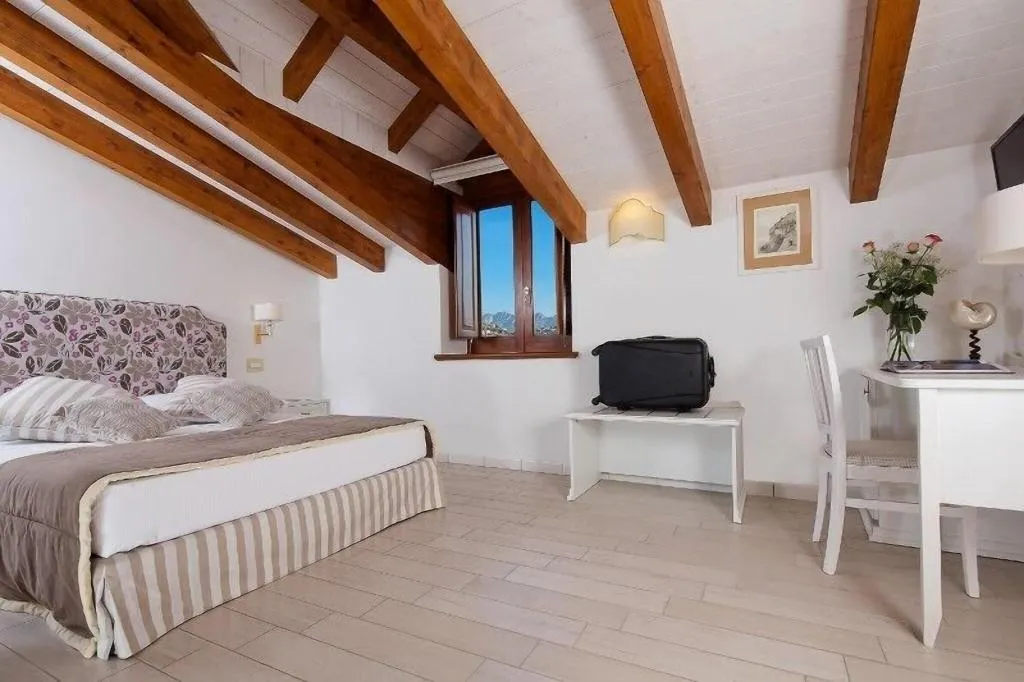 JUNIOR SUITE WITH DOUBLE BED Room, Villa Maria, Naples