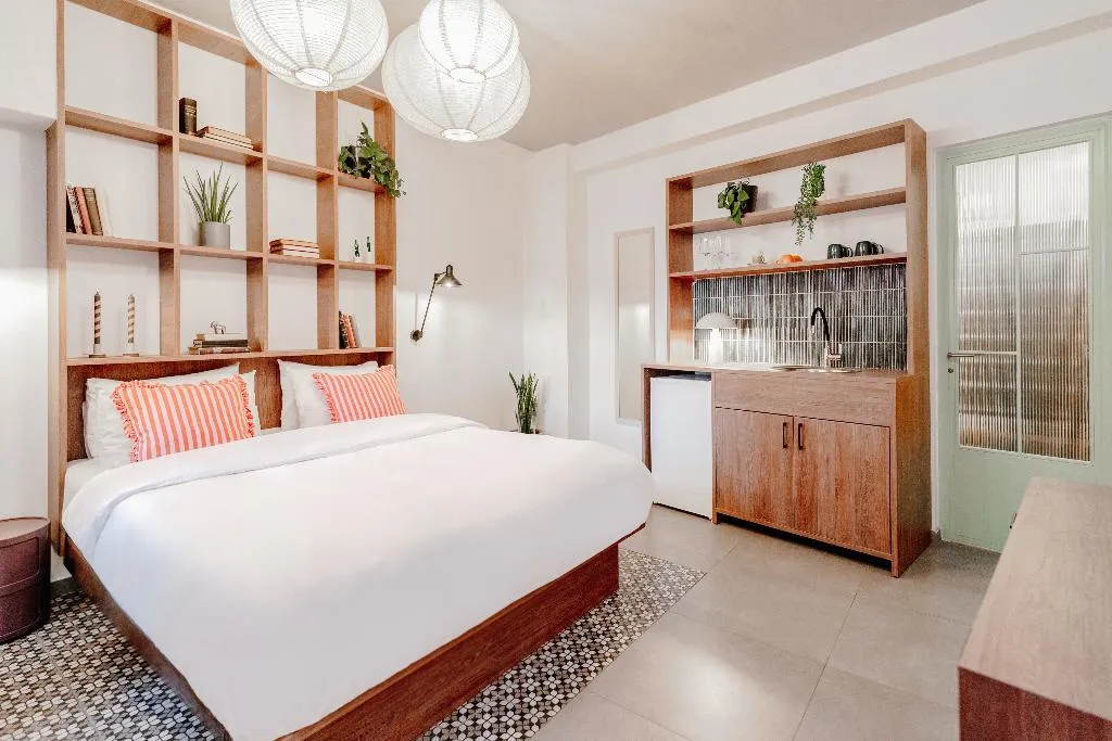 DOUBLE BASIC Room, Next Door Athens, Athens