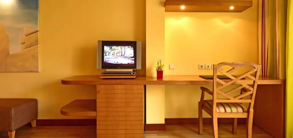 Double or Twin SUPERIOR GARDEN VIEW Room, Pestana Sintra Golf Conference & Spa Resort, Lisbon