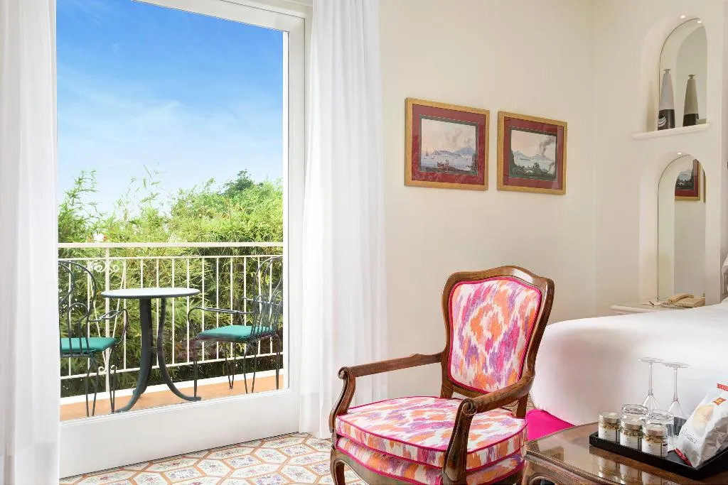 Double or Twin STANDARD Room, Grand Hotel Royal, Naples
