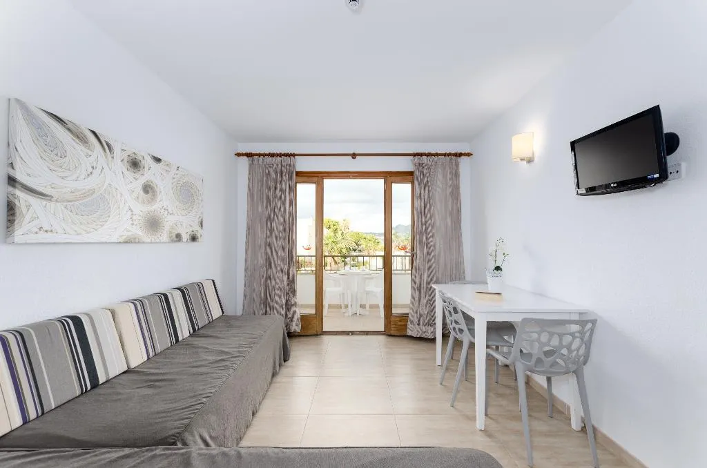 APARTMENT ONE BEDROOM Room, Yourhouse Venecia, Majorca