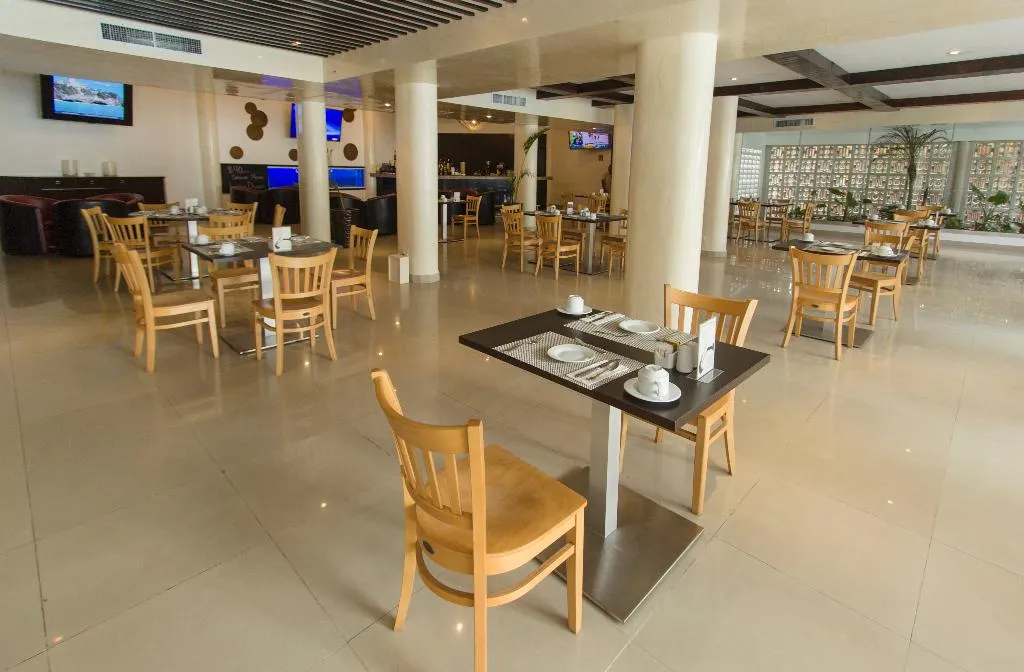 Restaurant, Le Reve by MIJ Beachfront Hotel, Playa Del Carmen