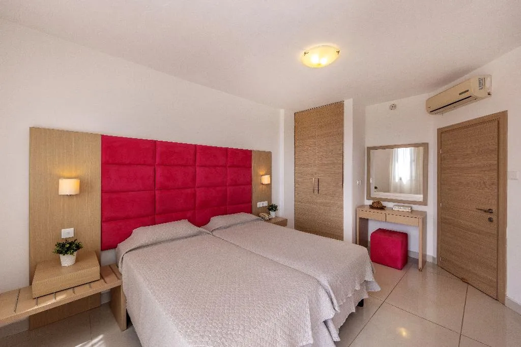 APARTMENT TWO BEDROOMS Room, Papantonia Hotel Apts, Cyprus