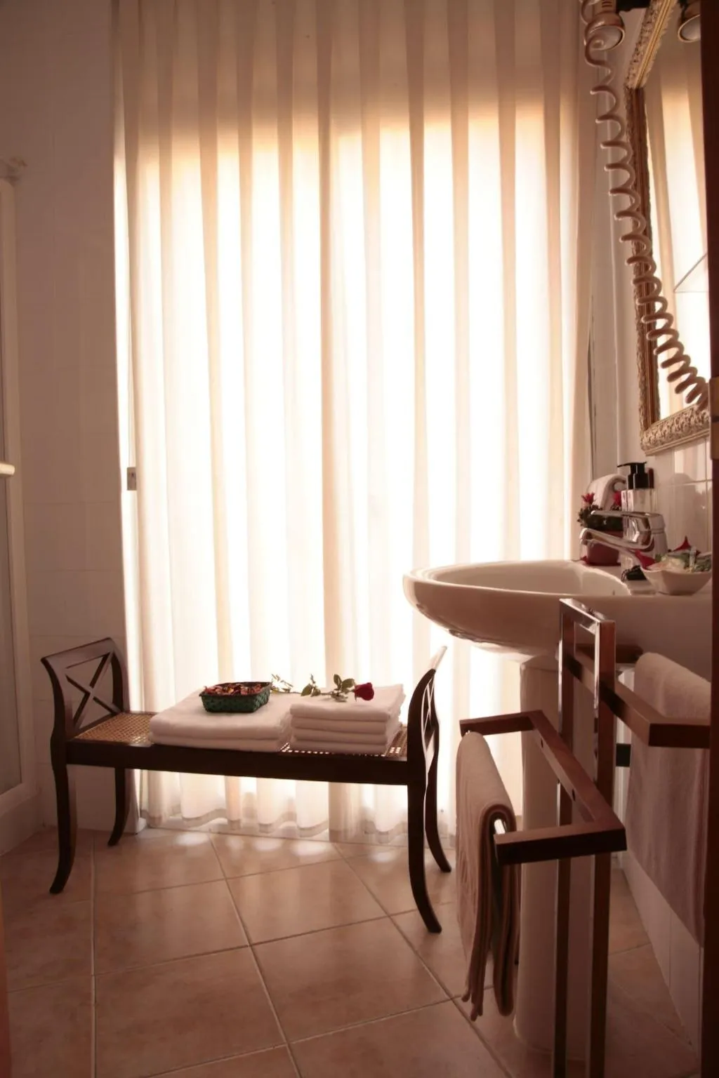 Room, Hostal Antigua Morellana, Valencia