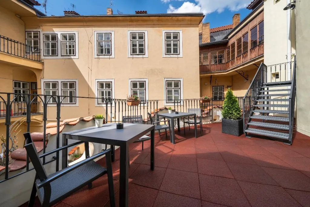 Terrace, Old Town - Aparthotel Michalska, Prague