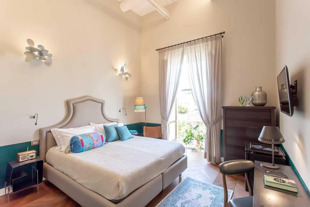 Room, Accademia 39, Naples