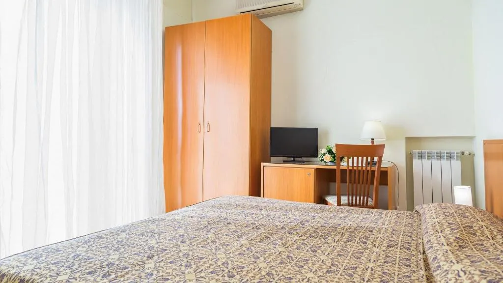Room, Hotel Holidays, Naples