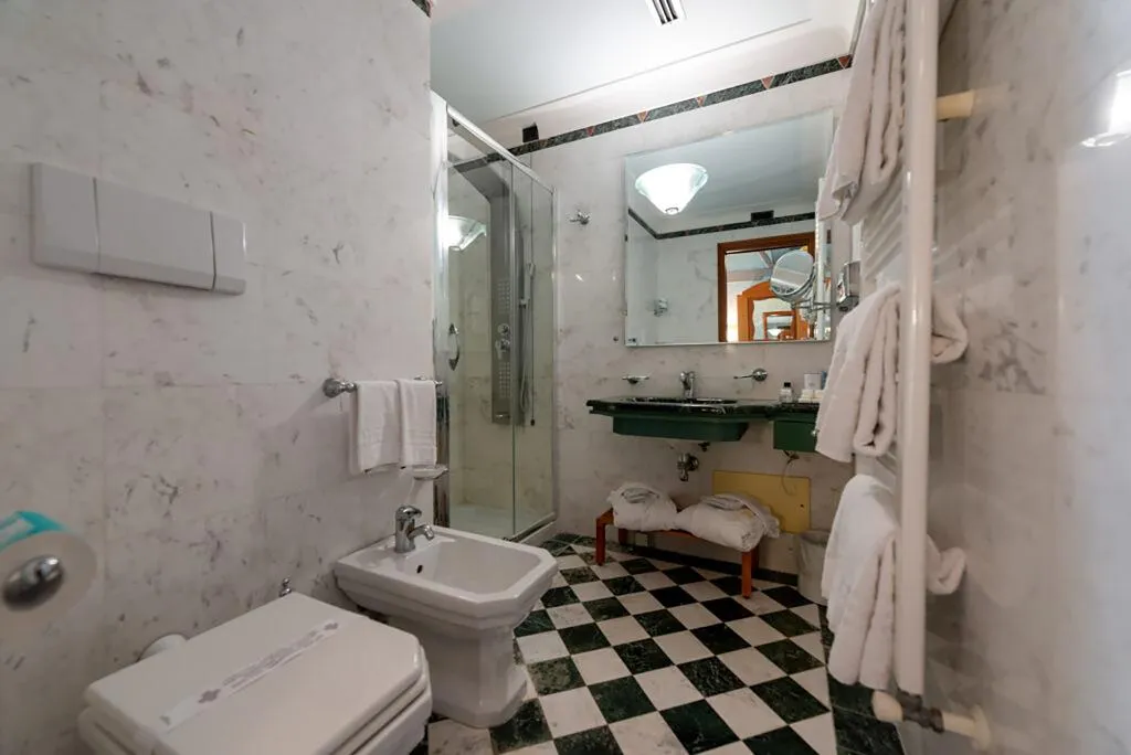 Double or Twin CLASSIC Room, Grand Hotel Ortigia, Catania
