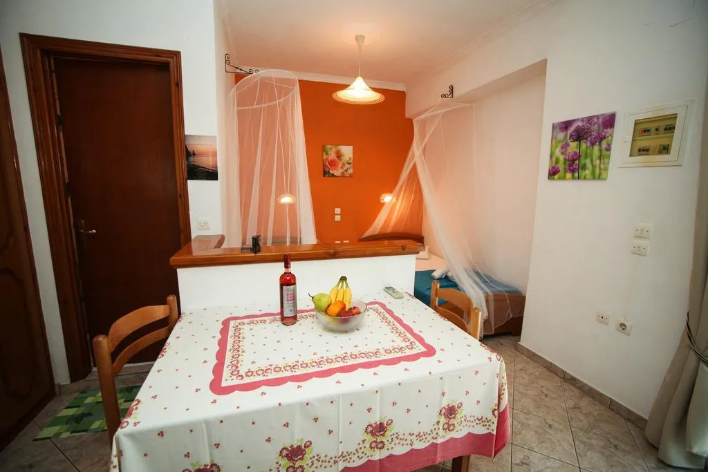 STUDIO CAPACITY 2 Room, Mary Apartments Sidari, Corfu