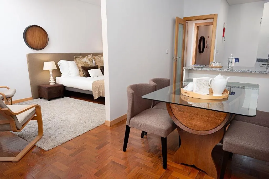 Room, Oporto Stories Apartments - Santa Catarina, 219, Porto
