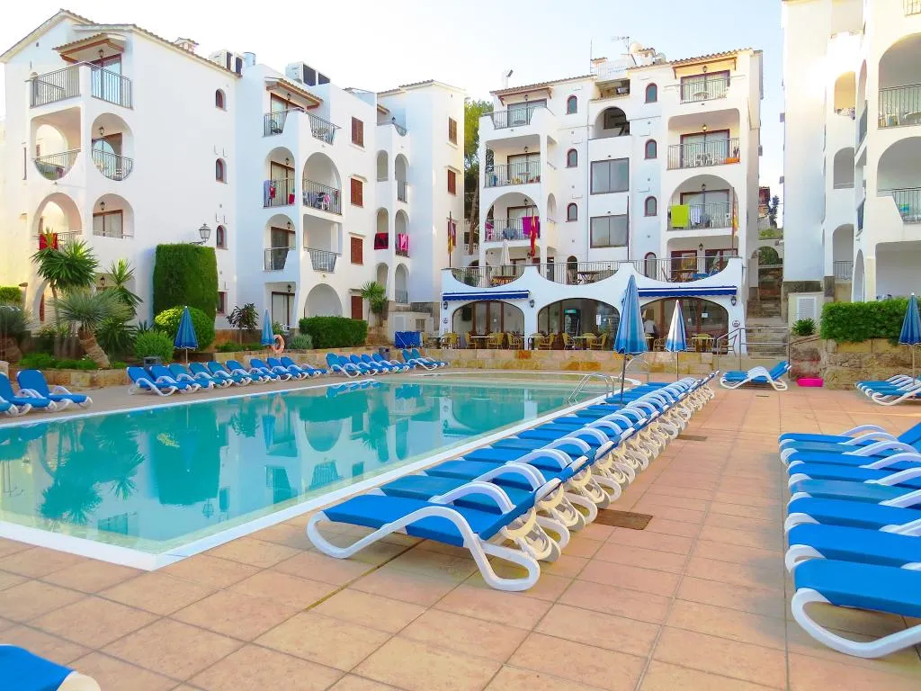 Pool, Flip Flop Surfing Playa Apartments, Majorca