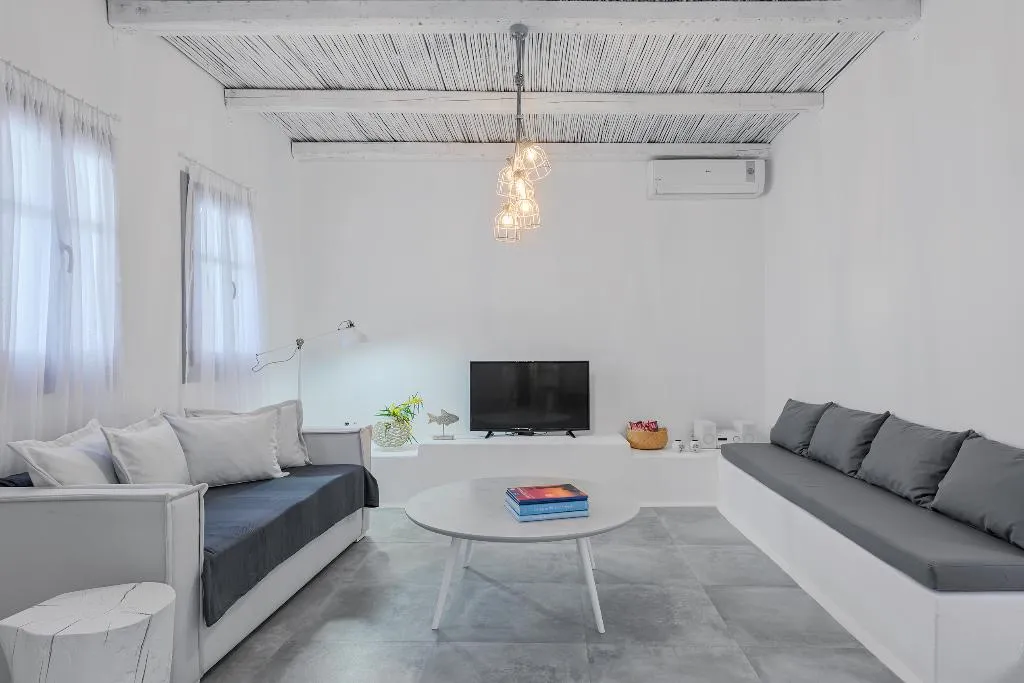 VILLA THREE BEDROOMS WITH PRIVATE POOL Room, White Village, Rhodes