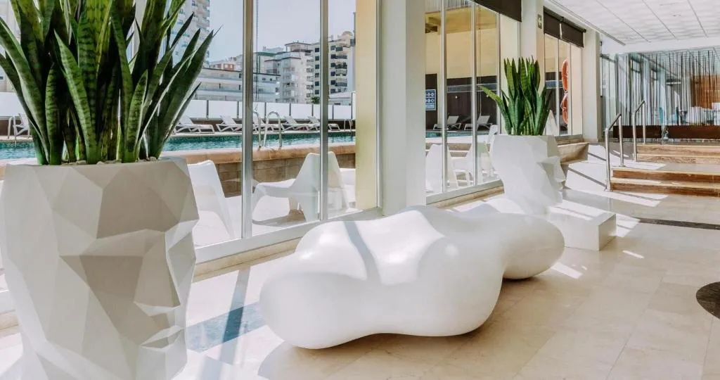 Lobby, Safari, Valencia