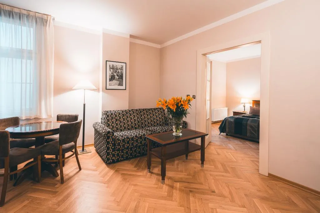 APARTMENT STANDARD Room, Elysee Hotel Prague, Prague
