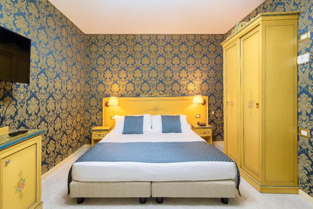 DOUBLE STANDARD Room, San Giorgio, Venice