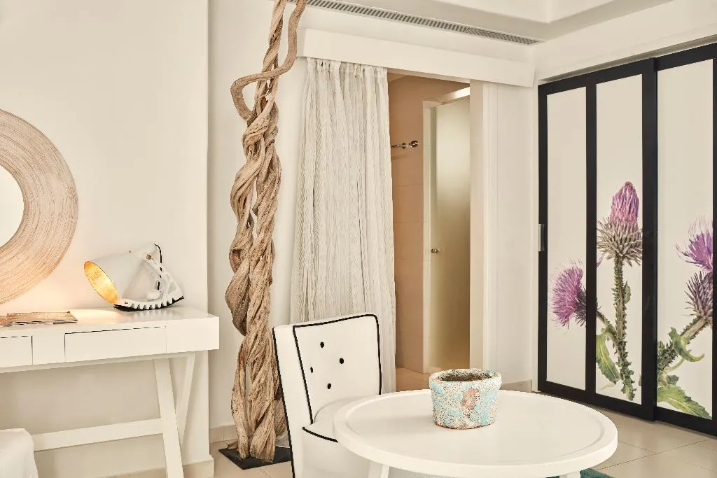 SUITE WITH JACUZZI Room, Myconian Villa Collection Preferred Hotels, Mykonos