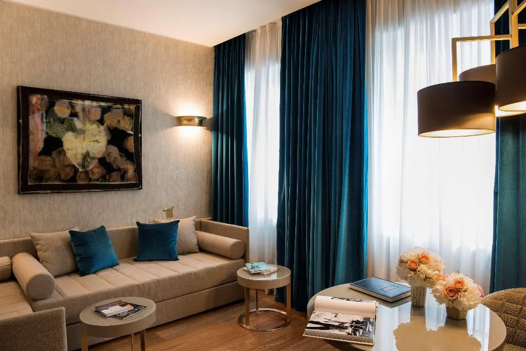 Room, Rosa Grand Milano - Starhotels Collezione, Milan