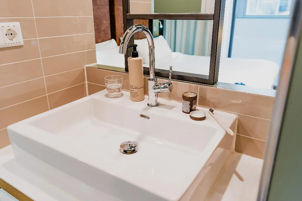 DOUBLE STANDARD Room, Hotel De Hallen, Amsterdam