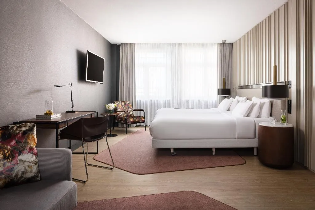 JUNIOR SUITE STANDARD Room, NH Collection Amsterdam Flower Market, Amsterdam