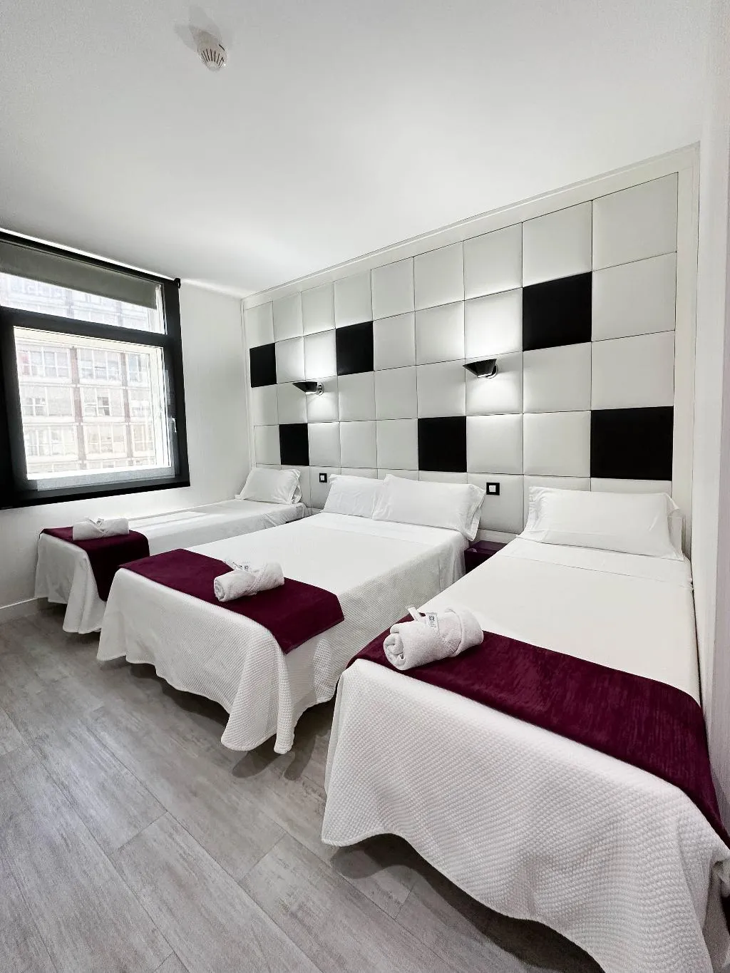 TRIPLE STANDARD Room, Avenida de España, Madrid