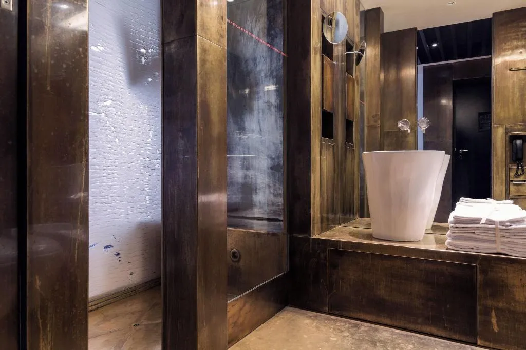 JUNIOR SUITE KING SIZE BED Room, Strafhotel a member of Design Hotels, Milan