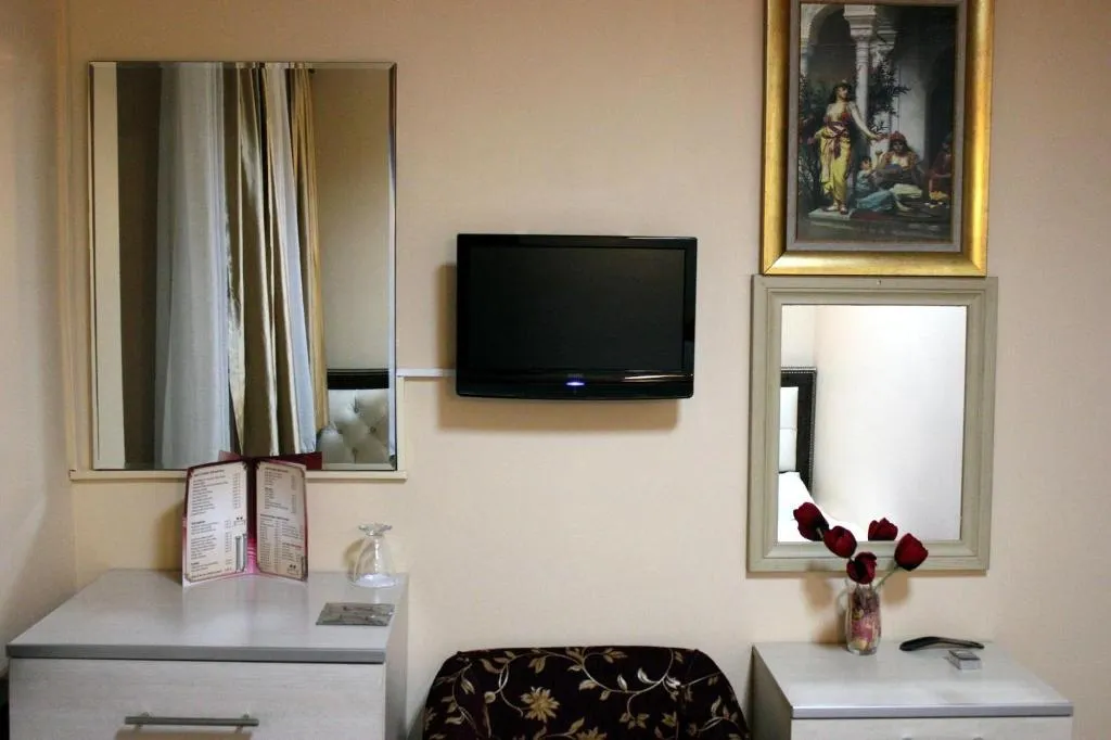 Room, Konak Saray Hotel, Izmir