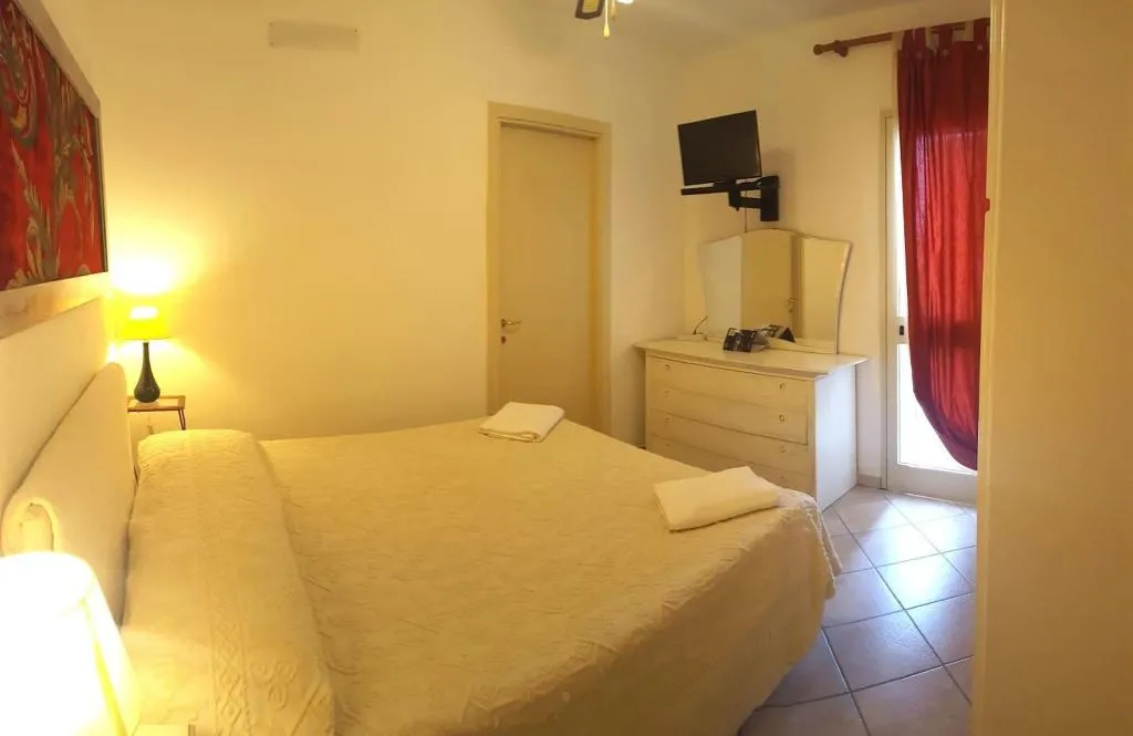 Room, B&B Casa Derosas, Olbia