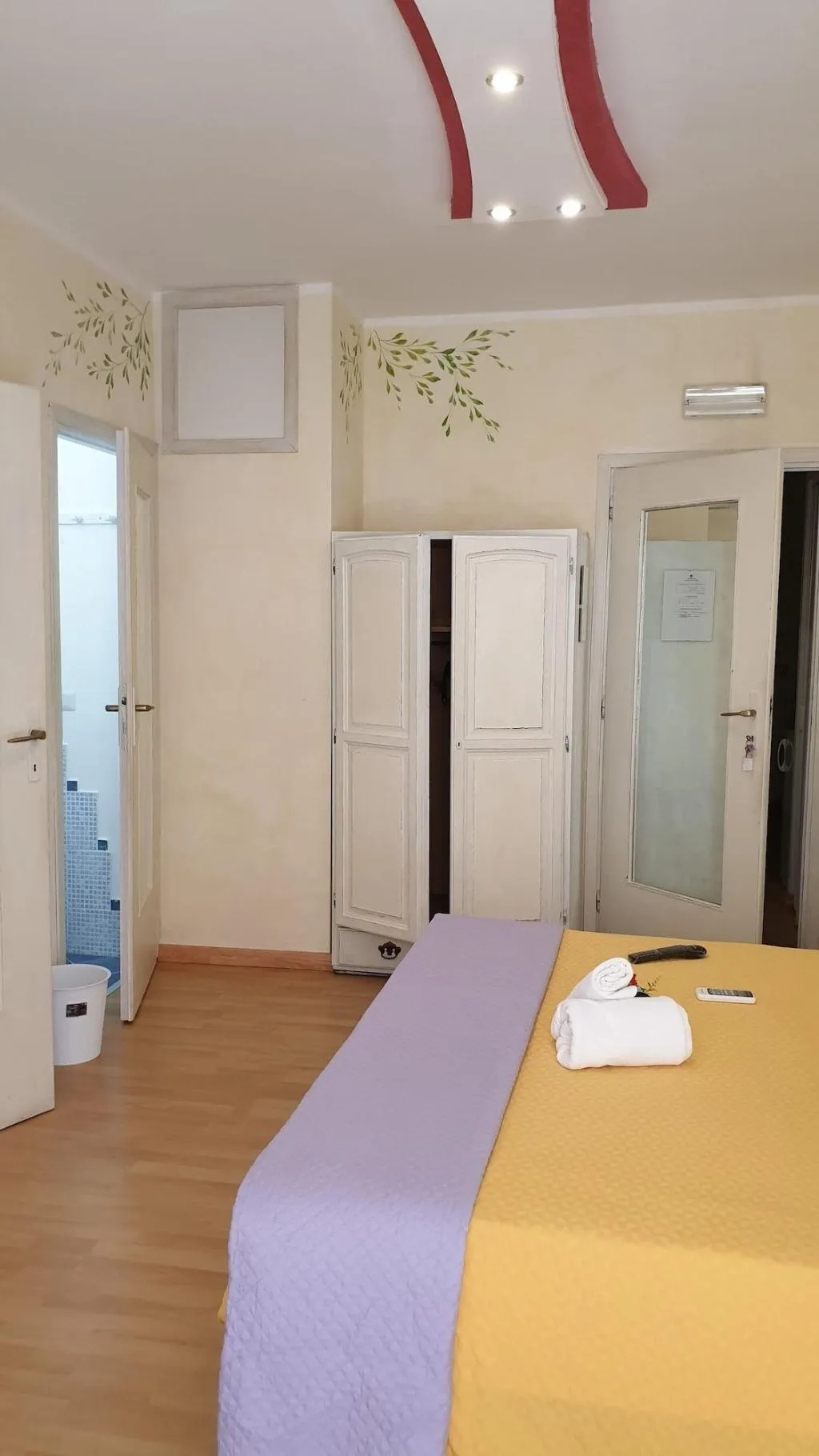 Room, Elisart, Alghero