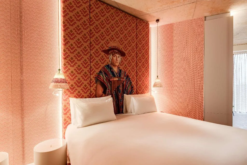 DOUBLE PREMIUM Room, nhow Amsterdam RAI, Amsterdam