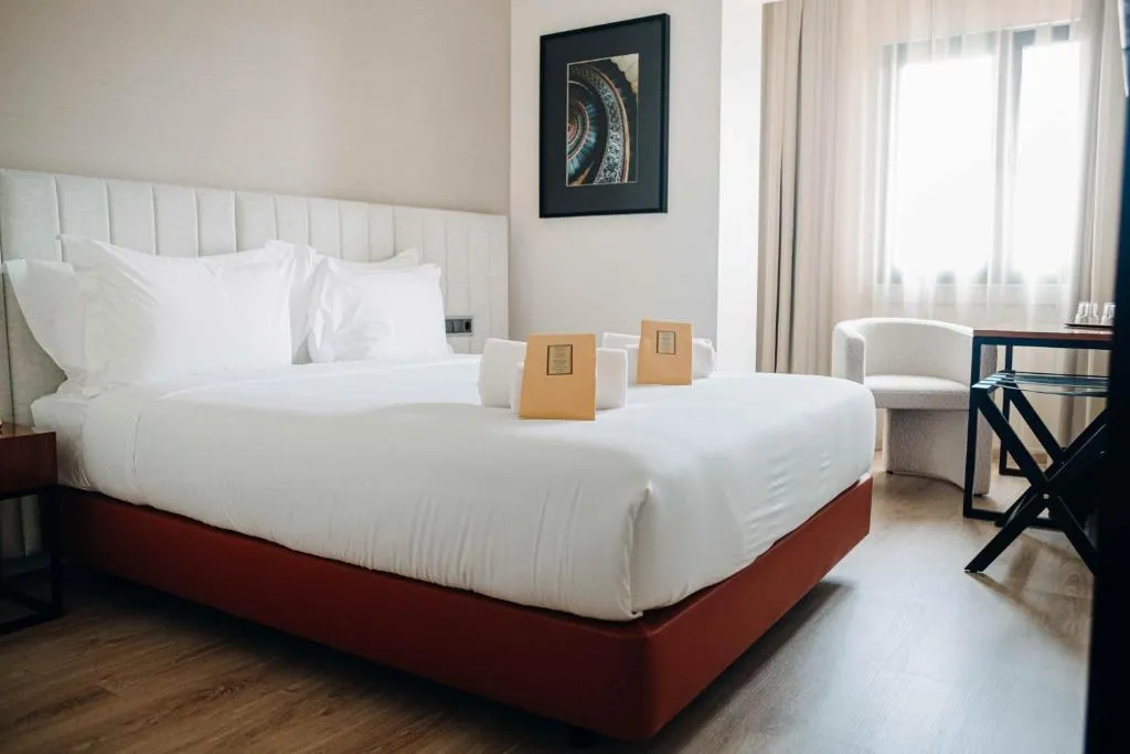 DOUBLE QUEEN SIZE BED Room, Next Level Premium Hotels, Lisbon