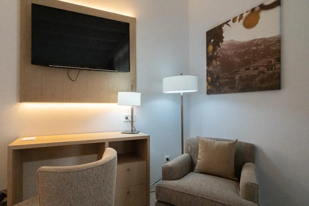 Double or Twin STANDARD Room, Soller Plaza, Majorca