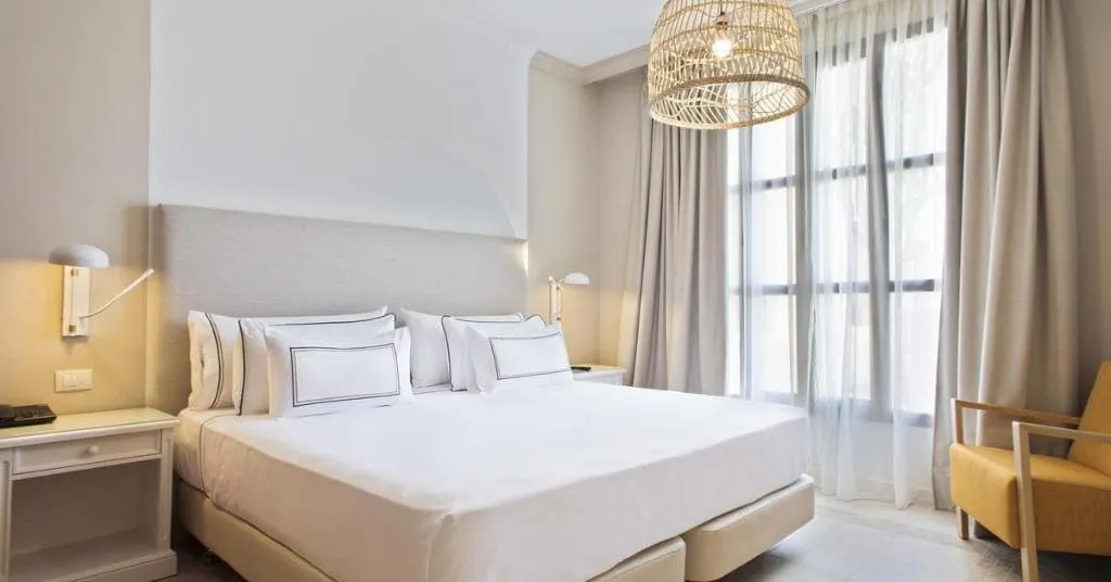 JUNIOR SUITE STANDARD Room, Melia Villaitana, Costa Blanca