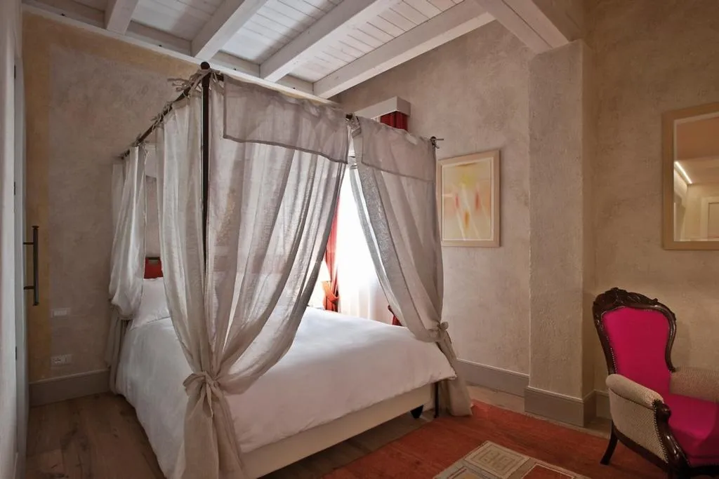 DOUBLE CLASSIC Room, La Barchessa di Villa Pisani, Venice