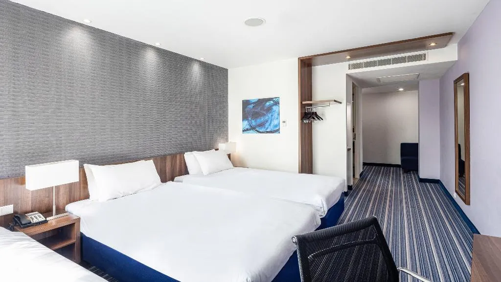 TRIPLE STANDARD Room, Holiday Inn Express Amsterdam-South, Amsterdam