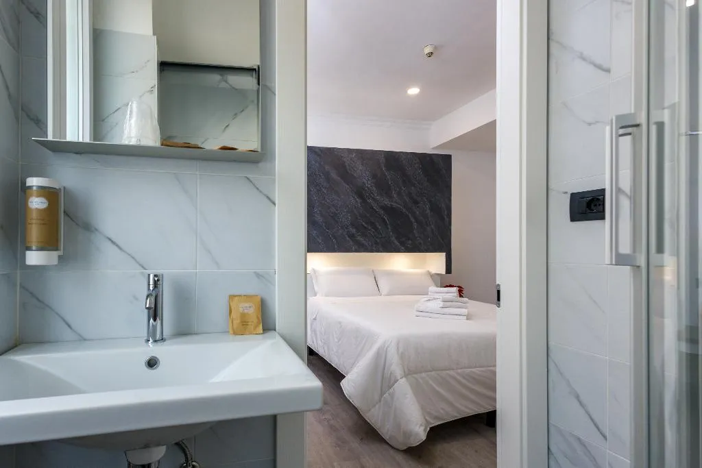 TRIPLE SUPERIOR Room, Crossroad Hotel, Rome