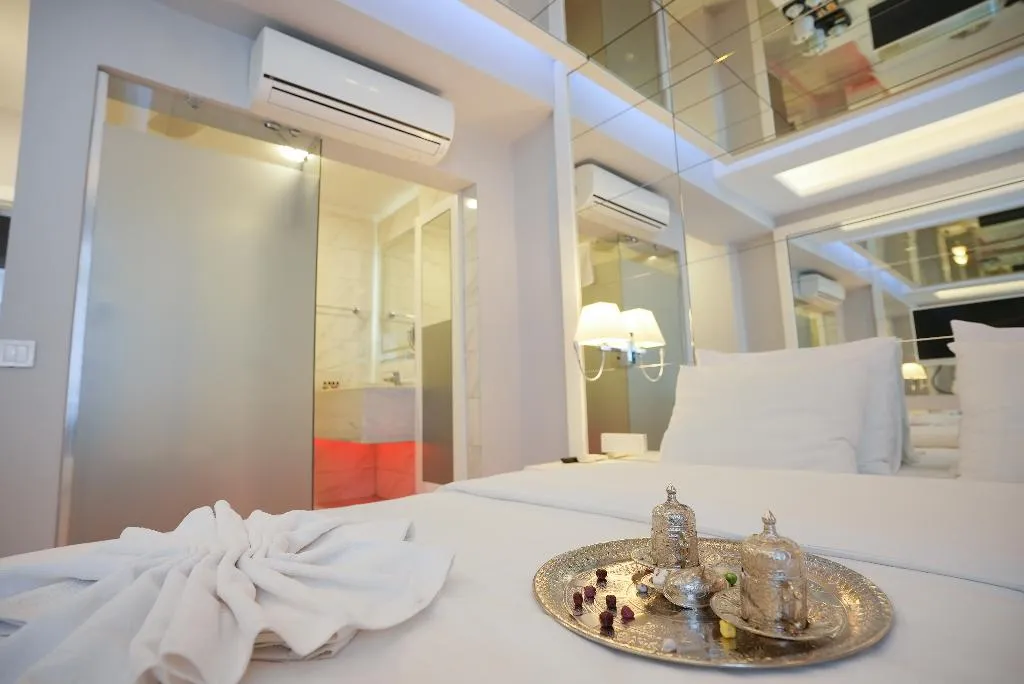 DOUBLE DELUXE WITH BALCONY Room, By Cemil Boutique Hotel, Antalya