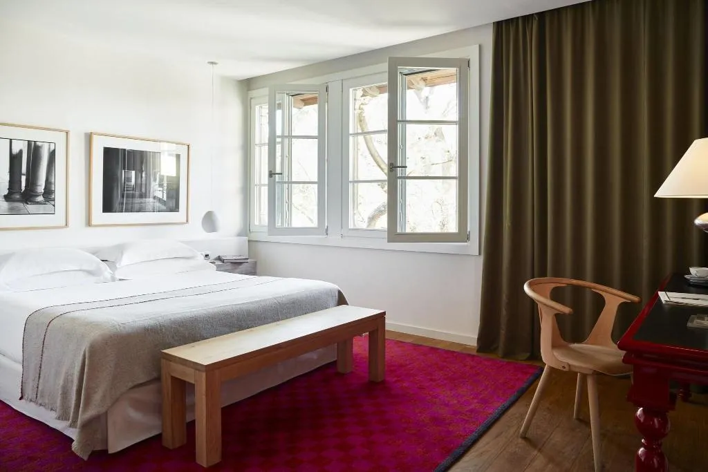 Room, Neri, Barcelona