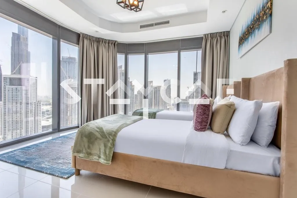 APARTMENT THREE BEDROOMS Room, Staycae Paramount Sheikh Zayed, Dubai