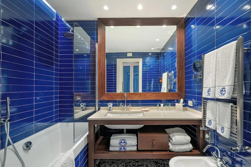 Room, Capo La Gala Hotel & Wellness, Naples
