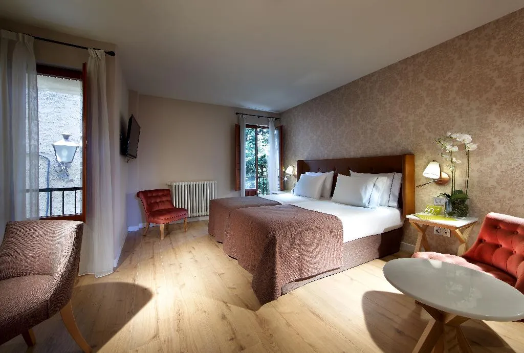 TRIPLE STANDARD Room, Dorma Casa de los Linajes, Madrid