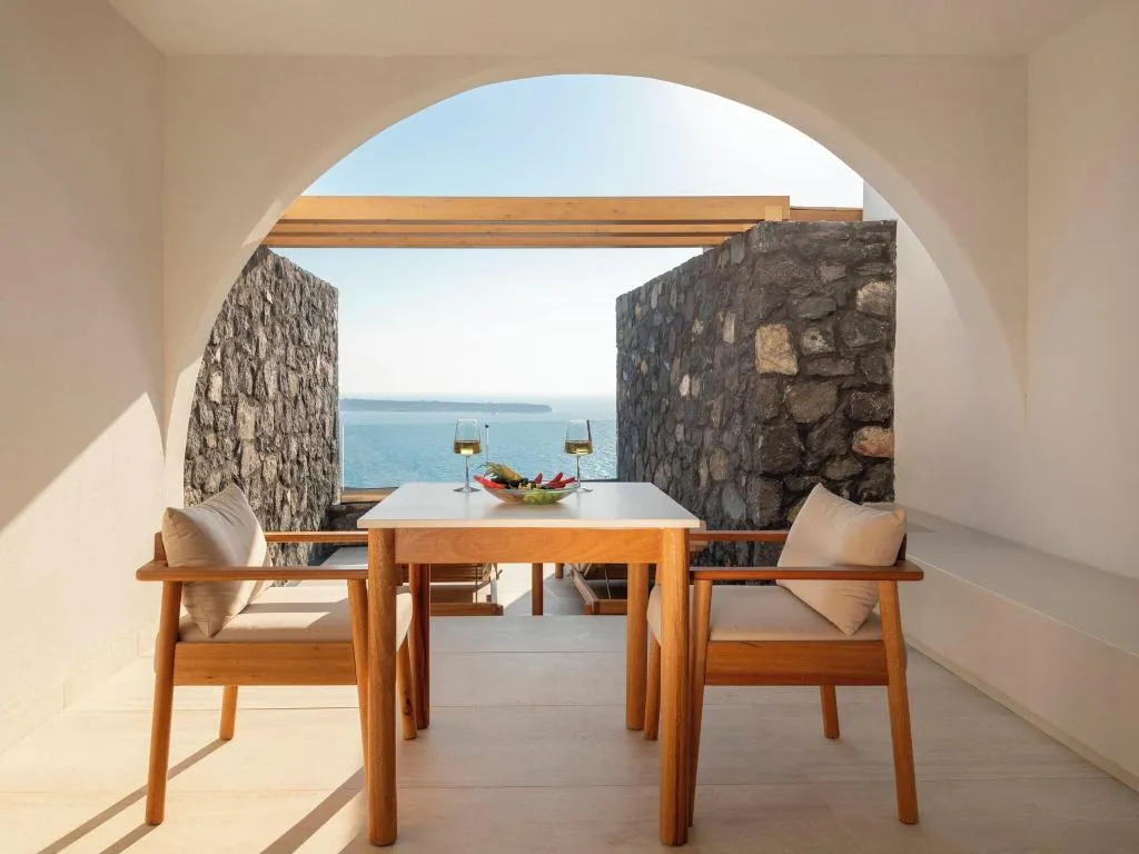 SUITE WITH PRIVATE POOL Room, Santo Pure Oia Suites and Villas, Santorini
