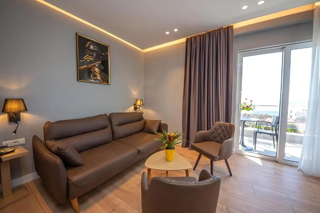 Room, Azure Inn Hotel, Southern Albania