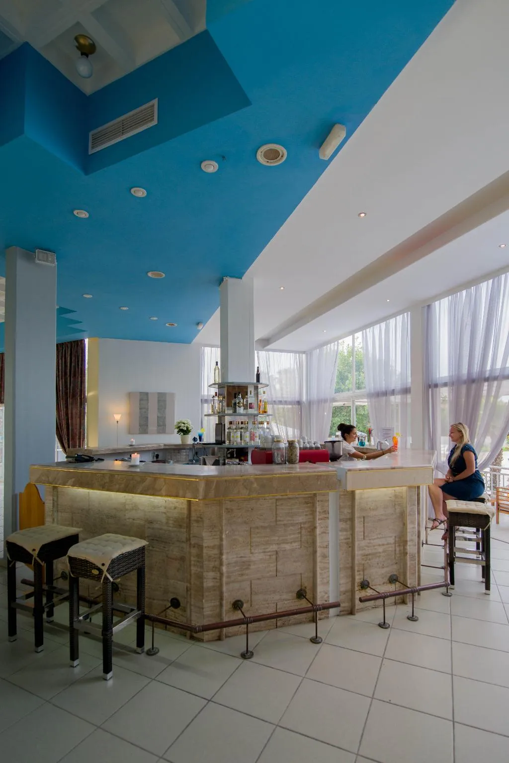 Bar, Happy Days, Rhodes