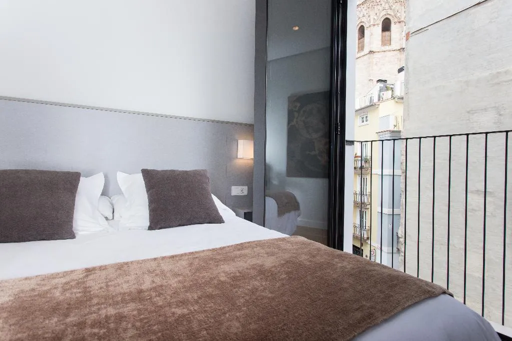 APARTMENT CAPACITY 3 ONE BEDROOM Room, Mon Suites Catedral, Valencia