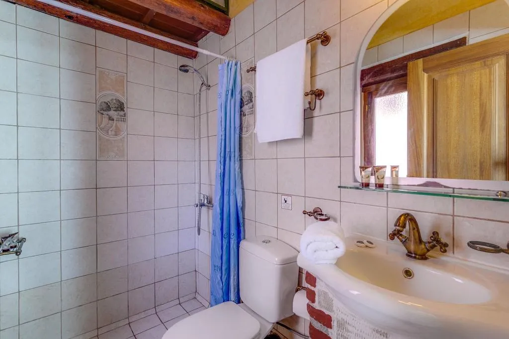 Room, Ifigenia By Captain Michalis, Crete