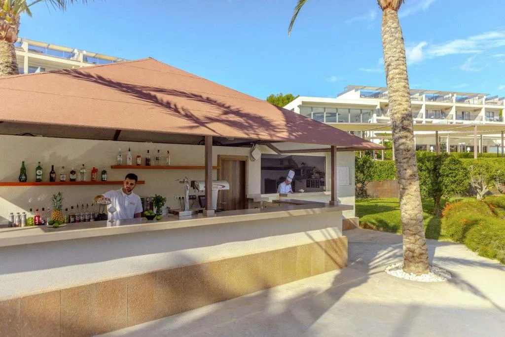 Bar, Zafiro Palace Palmanova, Majorca